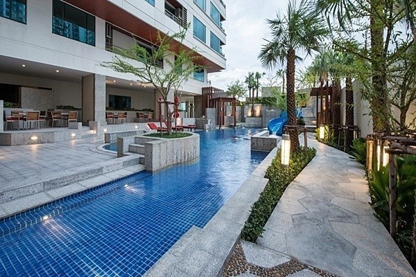 จัสมิน แกรนด์ เรสซิเดนส์ [Jasmine Grande Residence]