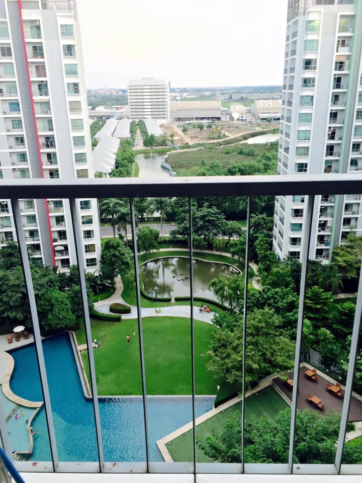 เดอะ พาร์คแลนด์ ศรีนครินทร์ [The Parkland Srinakarin]