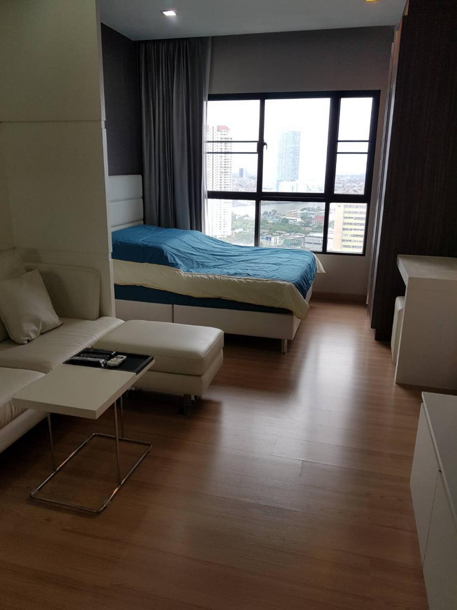 Urbano Absolute Sathon-Taksin