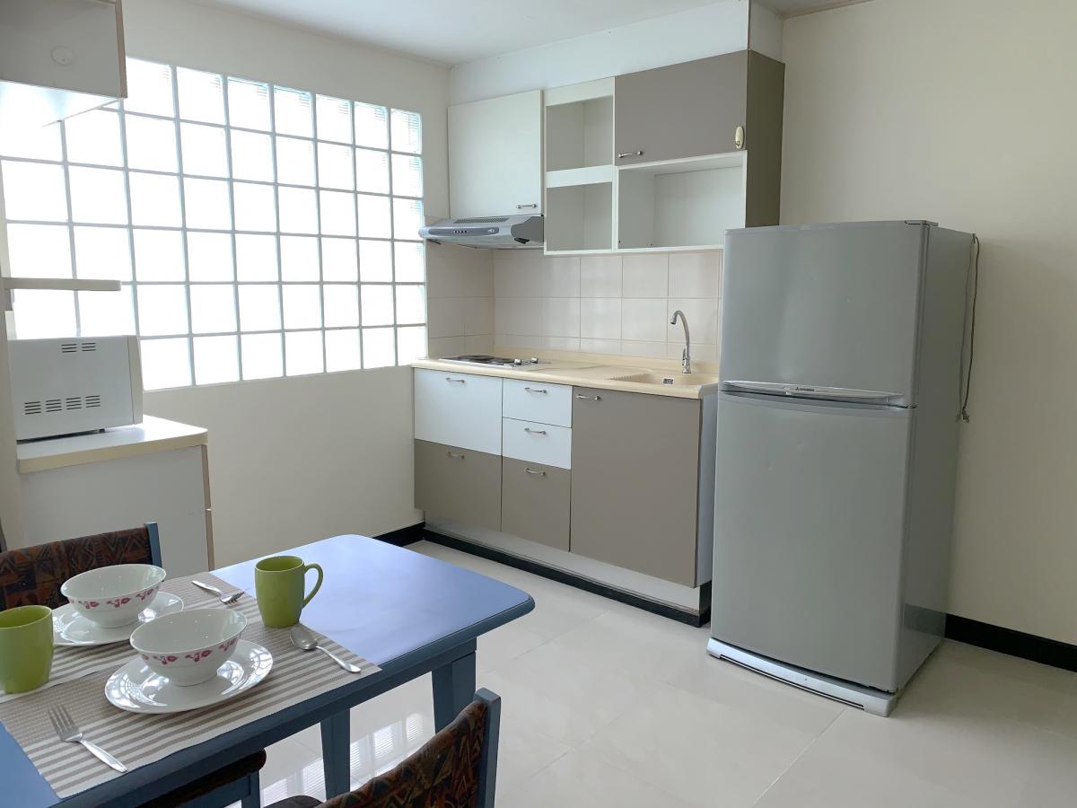 ชาร์มมิง เรสซิเดนท์ สุขุมวิท 22 [Charming Resident Sukhumvit 22]