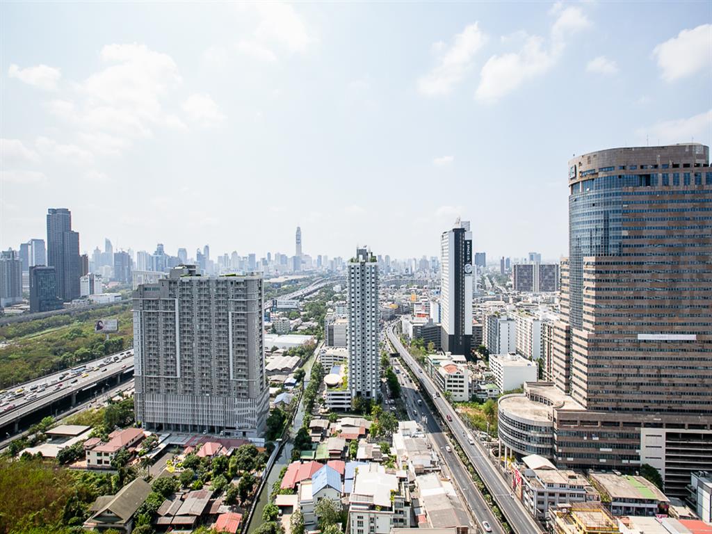 The Line Asoke-Ratchada