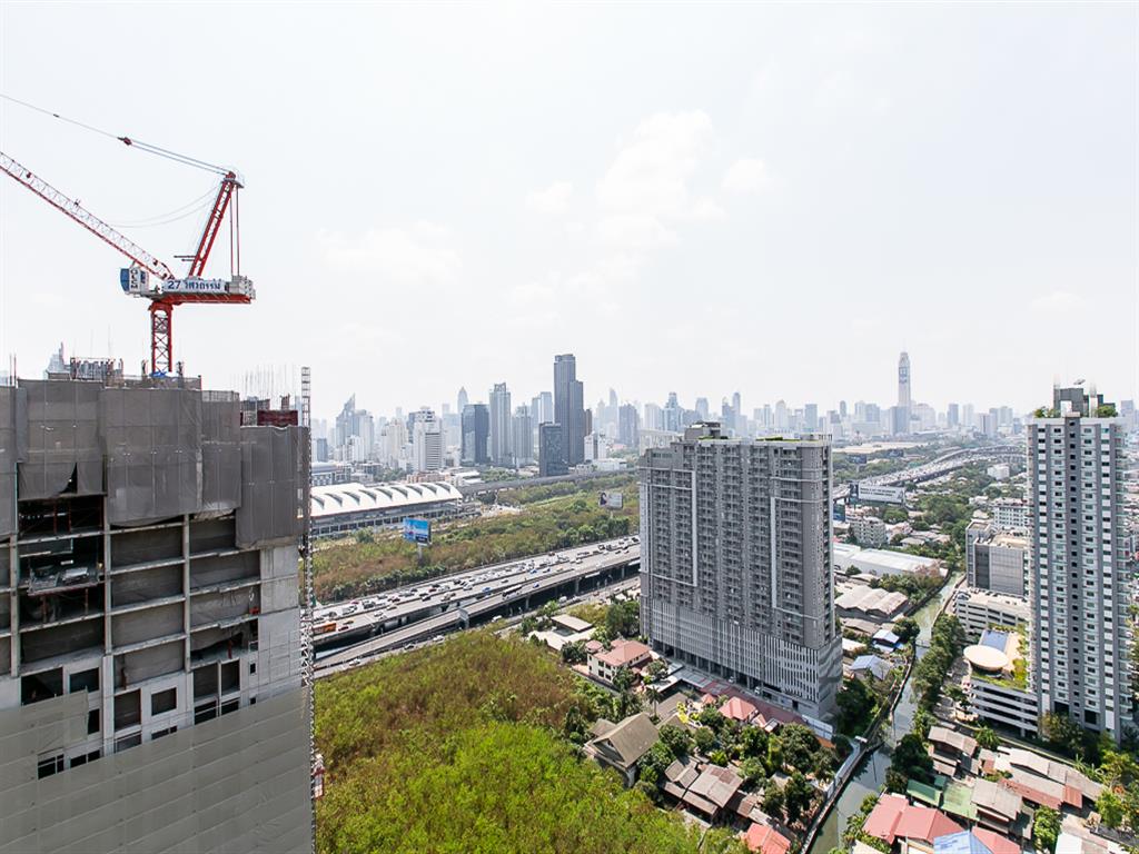 The Line Asoke-Ratchada