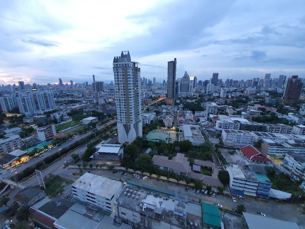 ศุภาลัย ไลท์ รัชดา-นราธิวาส-สาทร [Supalai Lite Ratchada-Narathiwas-Sathorn]