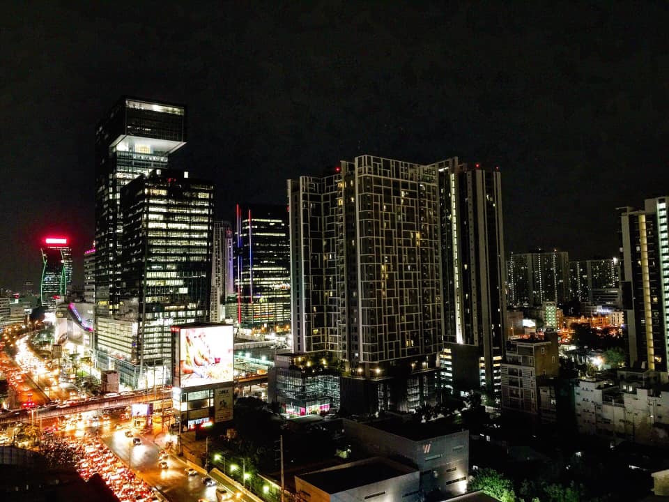 ชีวาทัย เรสซิเดนซ์ อโศก [Chewathai Residence Asoke]