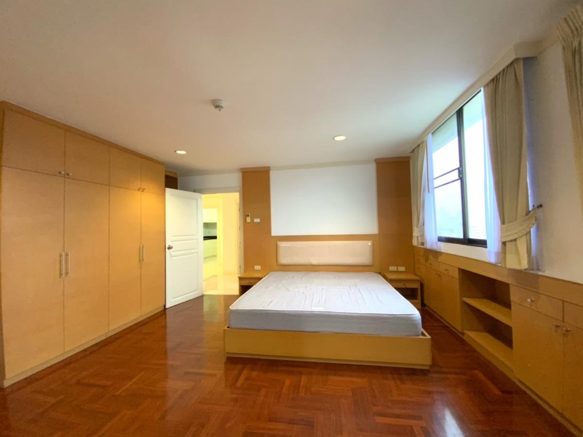 Supalai Place Sukhumvit 39