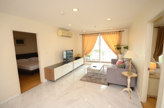 เซเรเน่ เพลส สุขุมวิท 24 [Serene Place Sukhumvit 24]