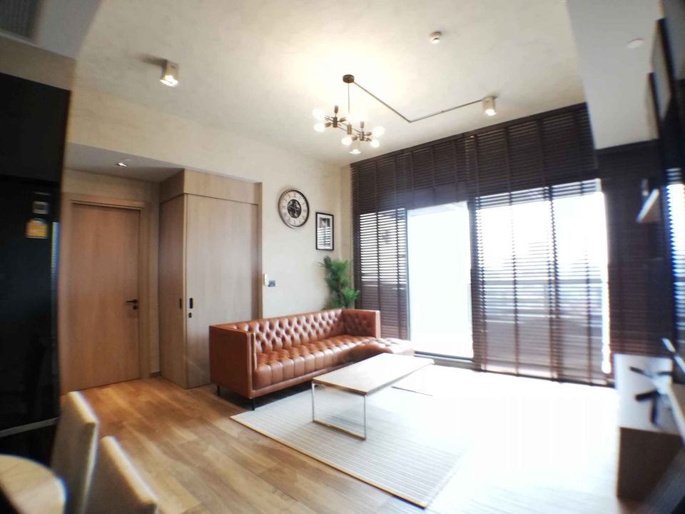 เดอะ ลอฟท์ อโศก [The Lofts Asoke]