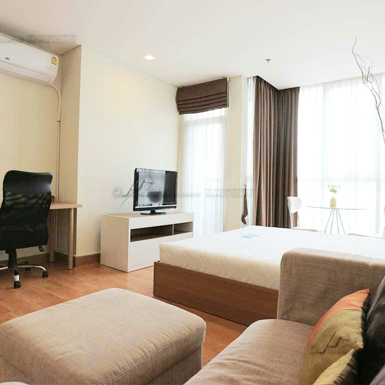 เลอ ลักซ์ คอนโดมิเนียม [LE LUK CONDOMINIUM]