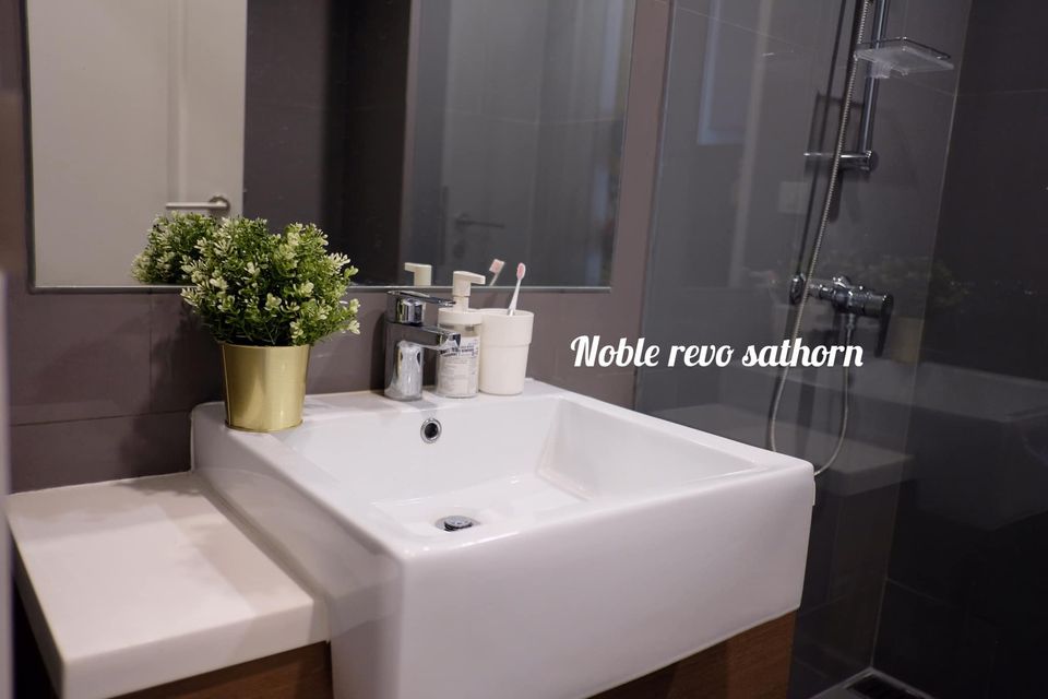 โนเบิล รีโว สีลม [Noble Revo Silom]