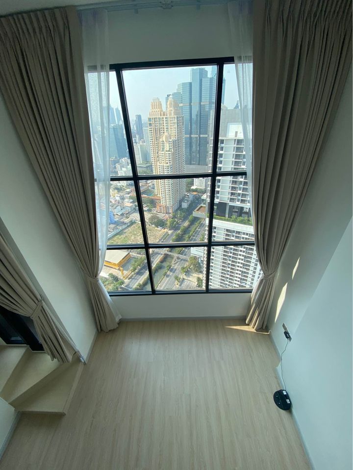 Knightsbridge Prime Sathorn