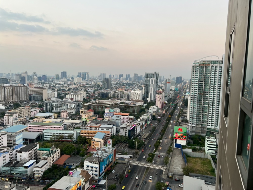 เซ็นทริค รัชดา-ห้วยขวาง [Centric Ratchada-Huai Khwang]