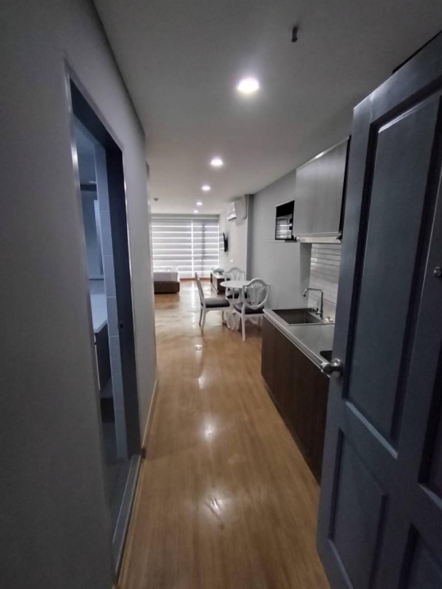 Sukhumvit Suite