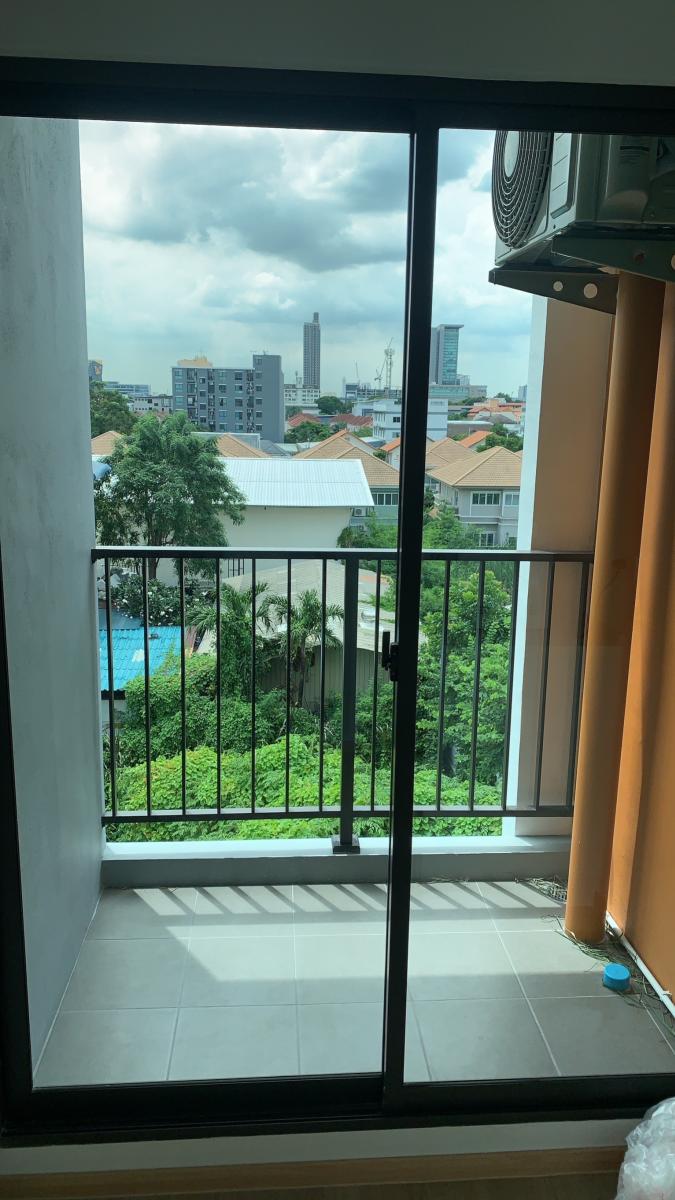 Feel Condo Lat Phrao 122