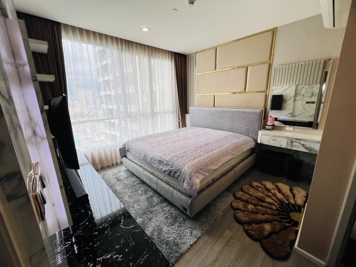 เดอะรูม สาทร-เซนต์หลุยส์ [The Room Sathorn-St.Louis]