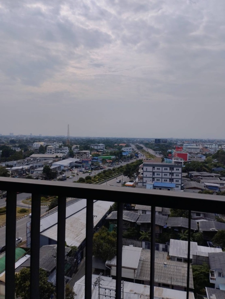 เดอะ เพรสซิเดนท์ จรัญ-แยกไฟฉาย สเตชั่น [The President Charan-Yaek Fai Chai Station]