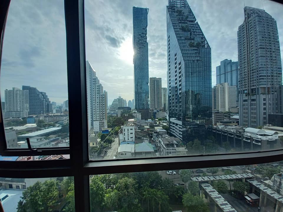 ดิ แอดเดรส สาทร [The Address Sathorn]