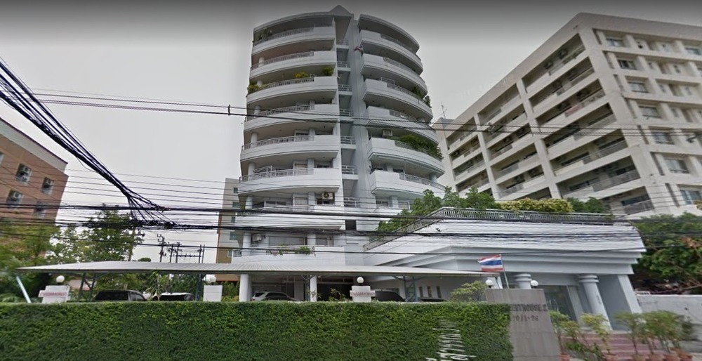 เพนท์เฮ้าส์ คอนโดมิเนียม 2 [Penthouse Condominium II]